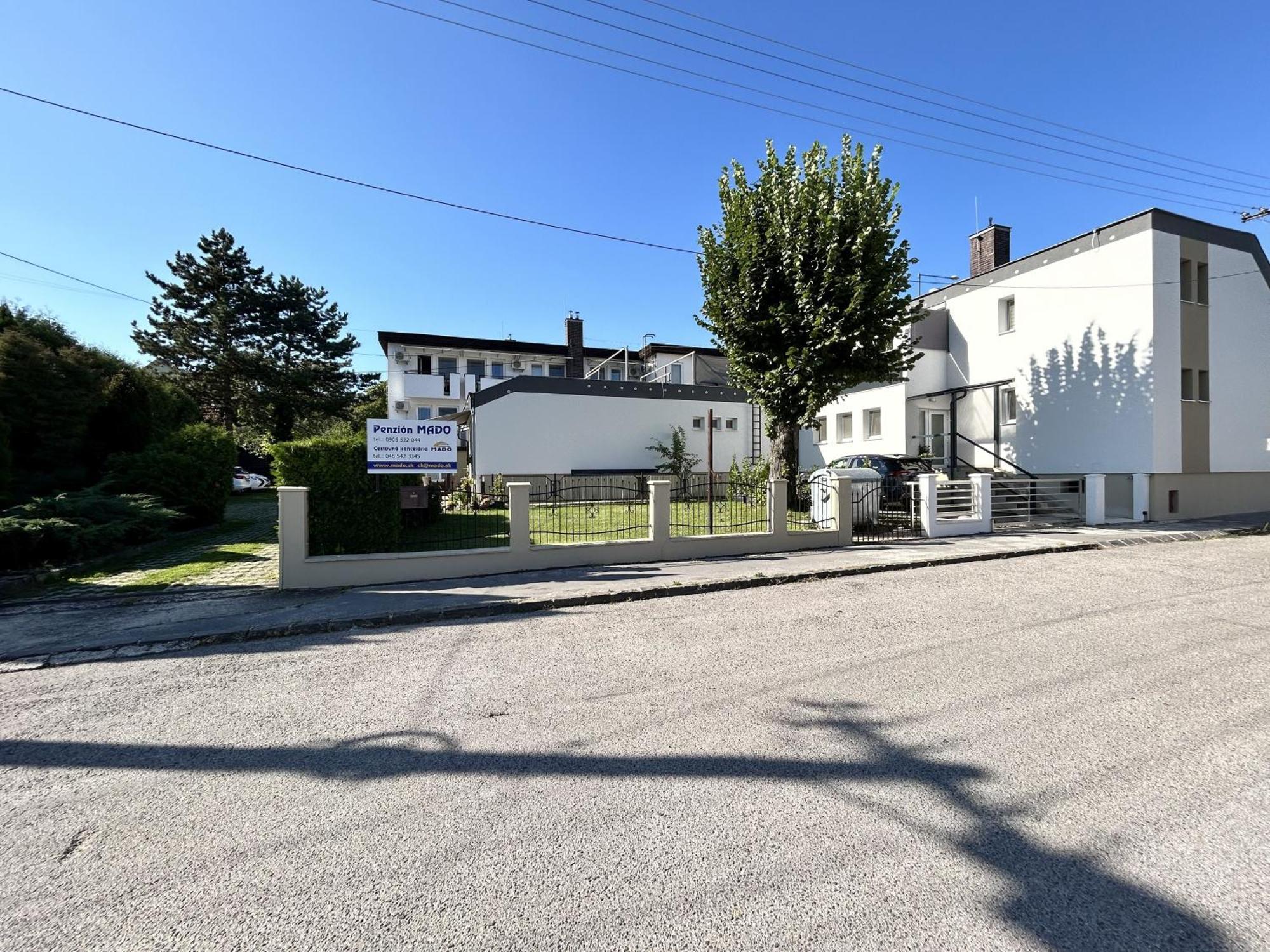 Penzión MADO I Bojnice Exterior foto